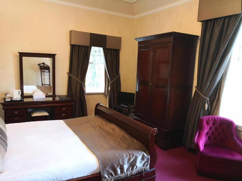Oyo Dunmar House Hotel Alloa Esterno foto
