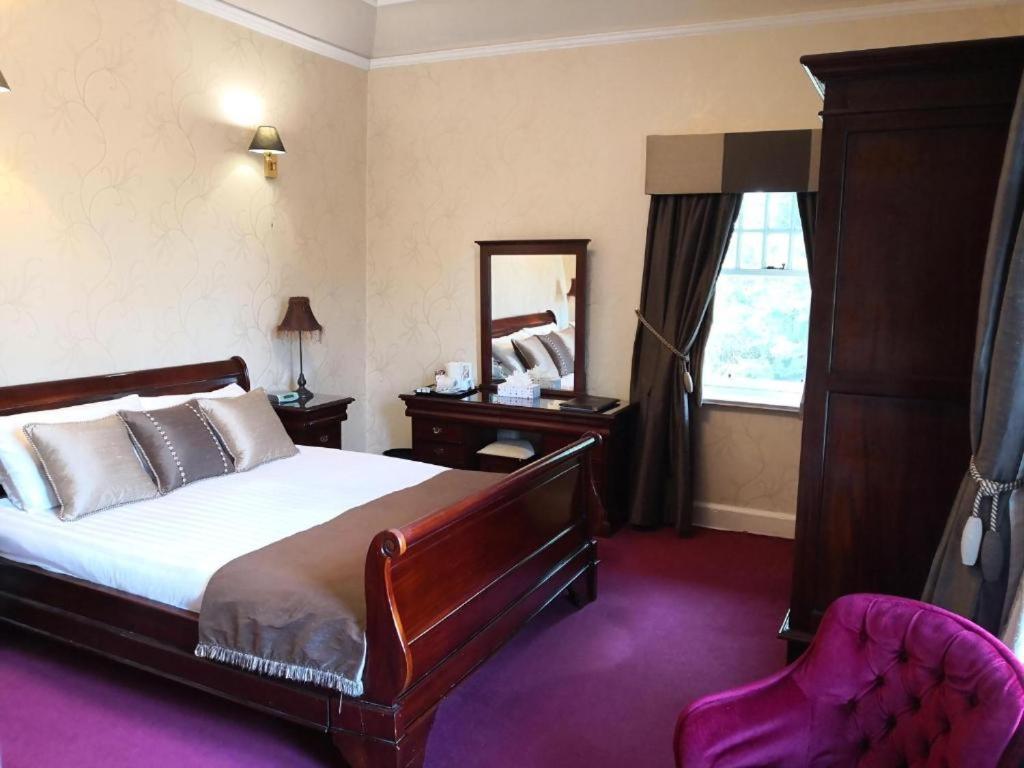Oyo Dunmar House Hotel Alloa Esterno foto